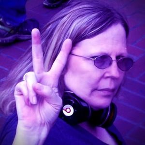 Meet your Posher, Catherine